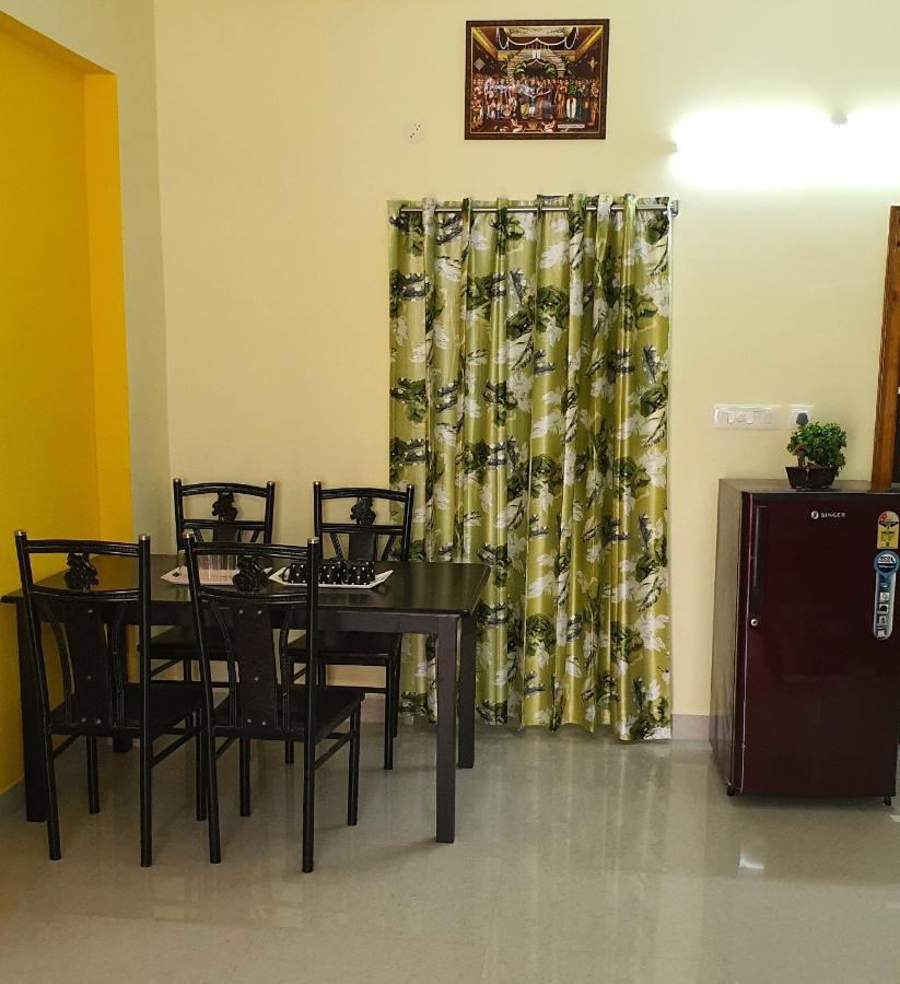 Tirupati Homestay - 2Bhk Ac Family Apartments Near Alipiri And Kapilatheertham - Walk To A2B Veg Restaurant - Wifi - Android Tv - Easy Access To Tirumala Exterior foto